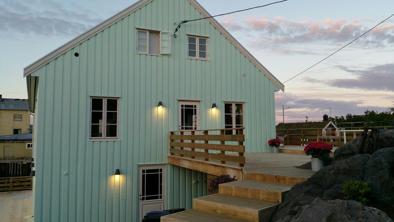 Lysvoldbrygga Bed and Breakfast Henningsvær Buitenkant foto