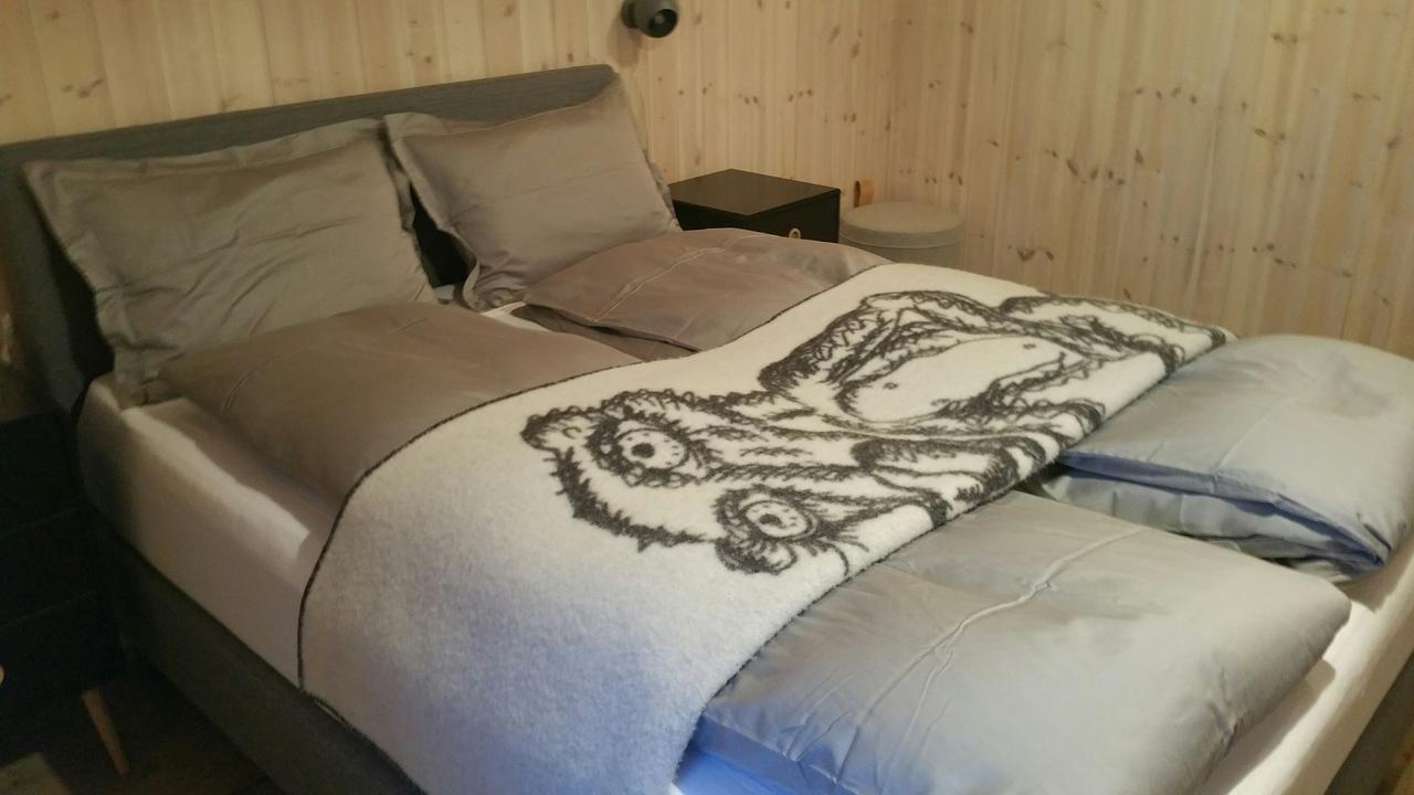 Lysvoldbrygga Bed and Breakfast Henningsvær Buitenkant foto