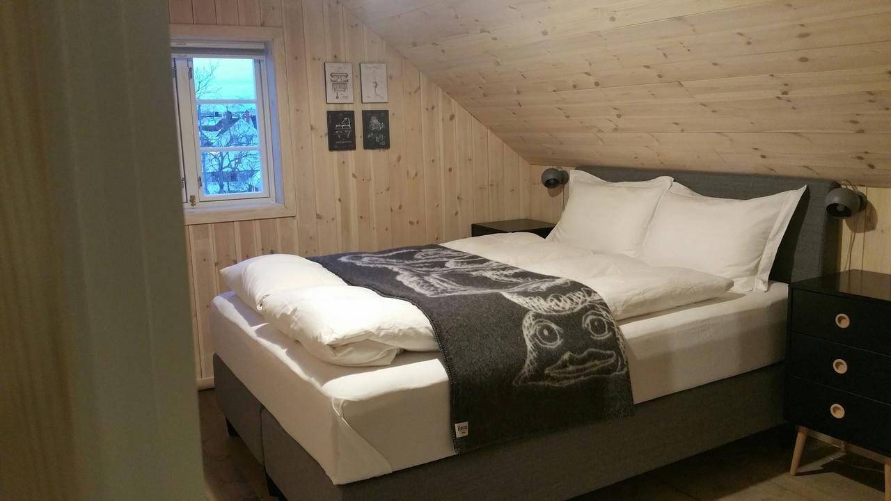 Lysvoldbrygga Bed and Breakfast Henningsvær Buitenkant foto