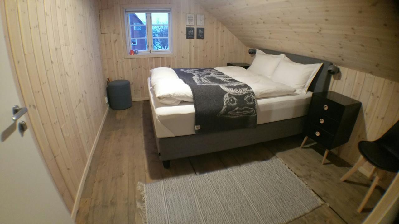 Lysvoldbrygga Bed and Breakfast Henningsvær Buitenkant foto