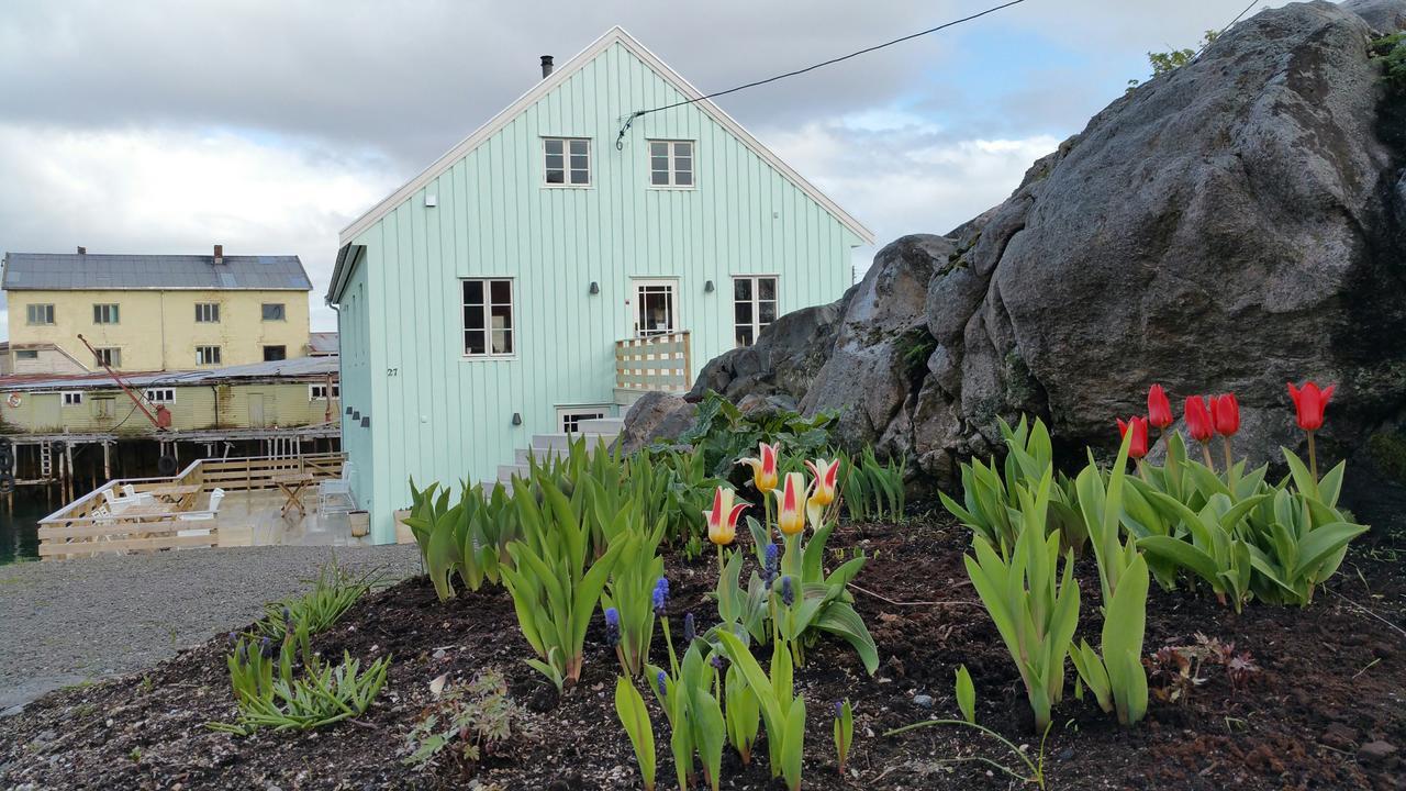 Lysvoldbrygga Bed and Breakfast Henningsvær Buitenkant foto